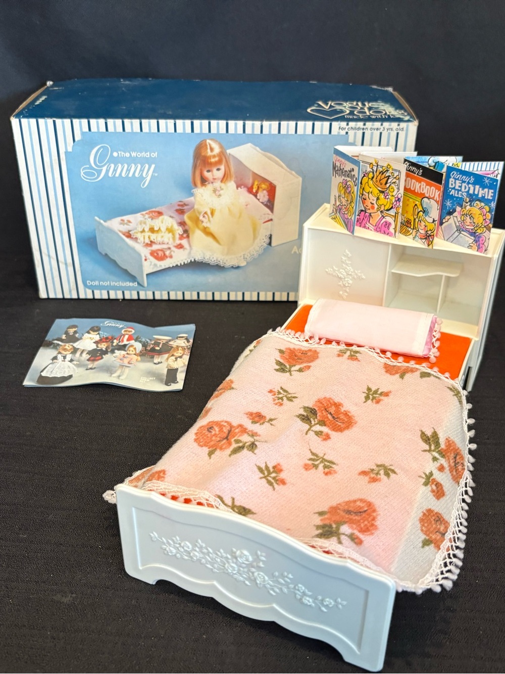 1978 vintage Vogue Dolls "The World of Ginny" bed and accessories set
